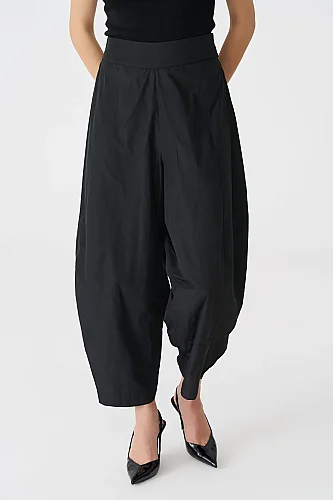 Siyah Iris Pantolon - 1