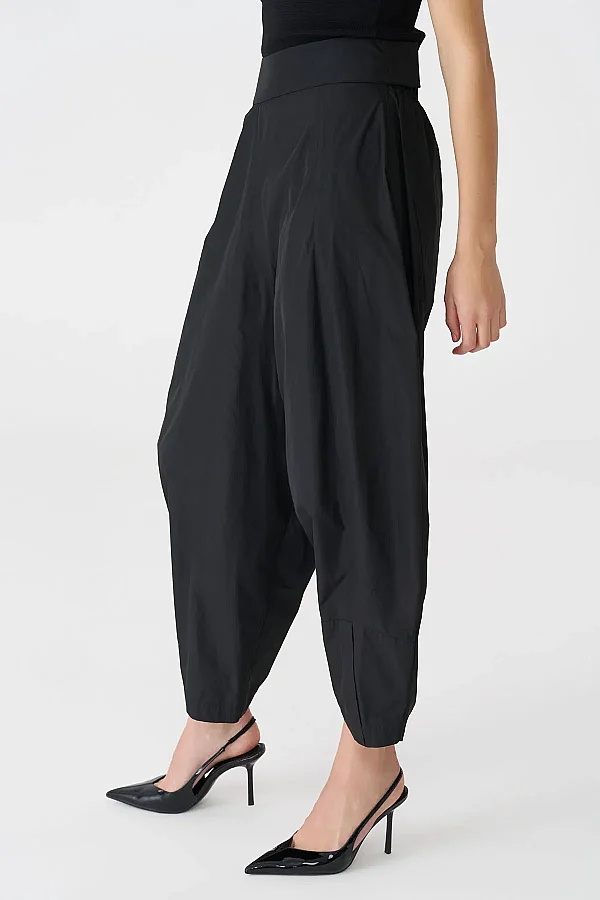Siyah Iris Pantolon - 3